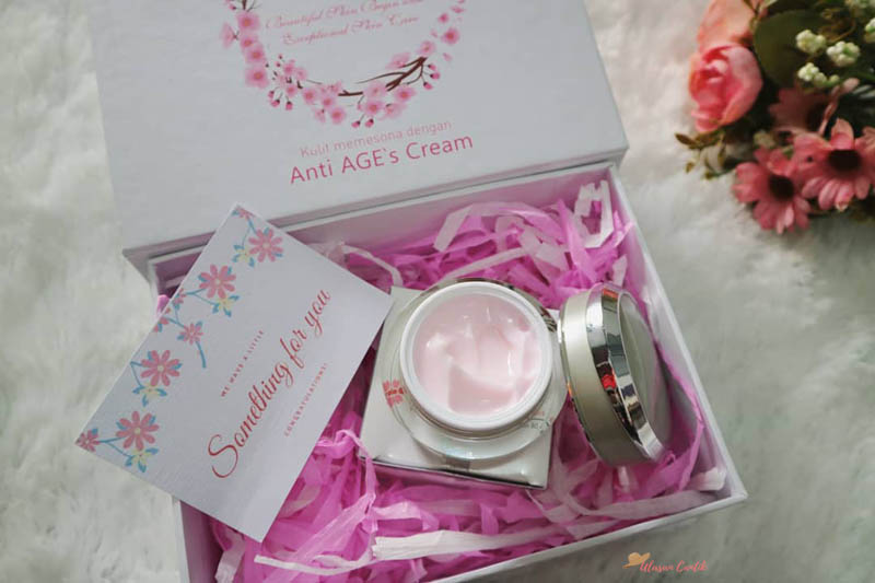 Review Sakura Collagen Anti Age's Cream